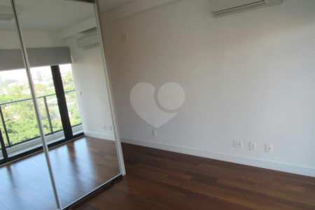 Apartamento à venda com 2 suítes em Vila Progredior, São Paulo, SP