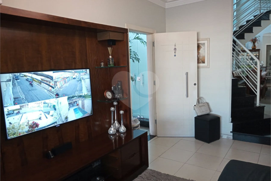 Sobrado à venda com 3 suítes em Vila Mazzei, São Paulo, SP