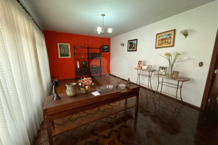 Casa à venda com 3 quartos, sendo 1 suíte, no Centro, Itapetininga, SP