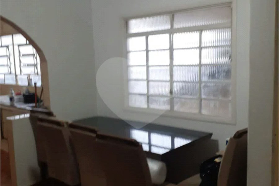 Sobrado à venda com 4 quartos, sendo 1 suíte, em Campo Limpo, São Paulo, SP