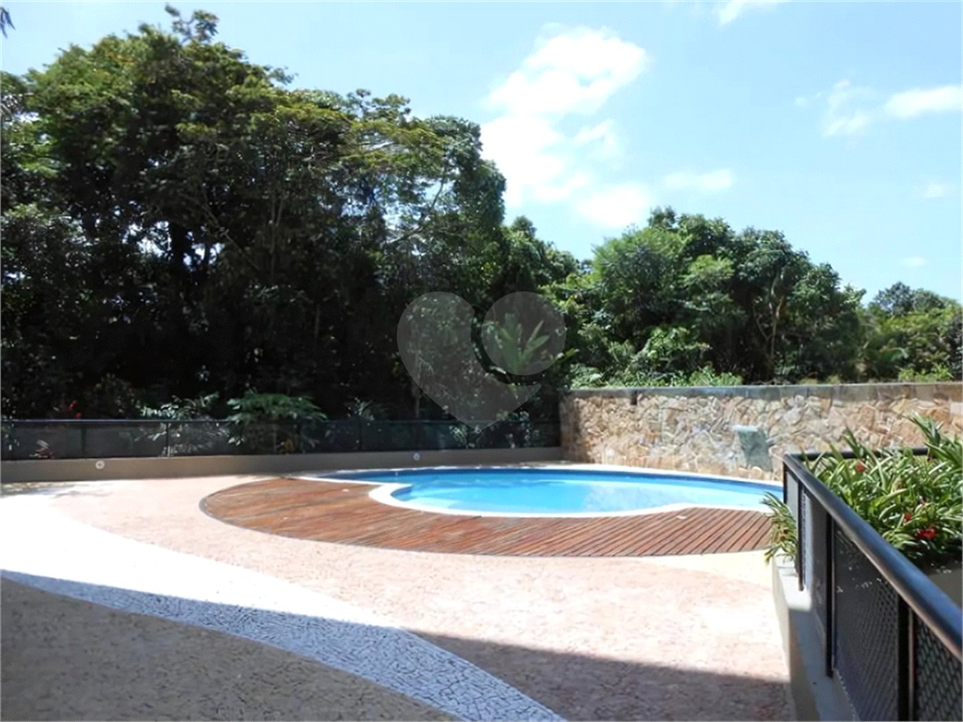Duplex à venda com 2 quartos, sendo 1 suíte, em Riviera, Bertioga, SP