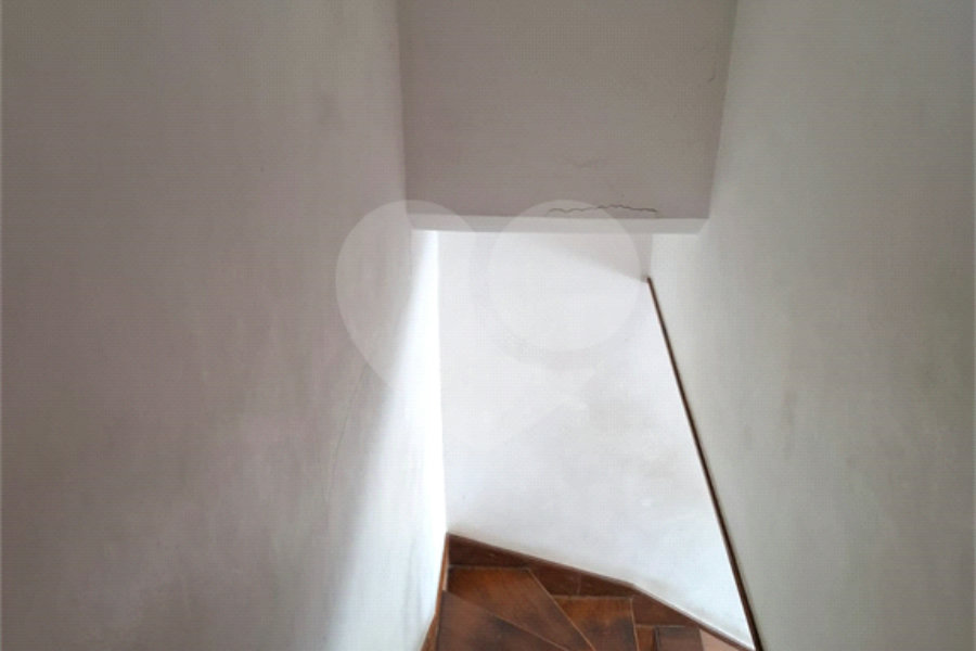 Sobrado à venda com 2 quartos em Santana, São Paulo, SP