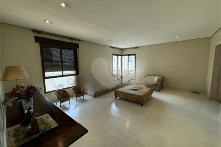 Apartamento à venda com 4 quartos, sendo 2 suítes,  em Vila Suzana, São Paulo, SP