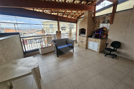 Sobrado à venda com 3 quartos, sendo 1 suíte,  em Vila Nivi, São Paulo, SP