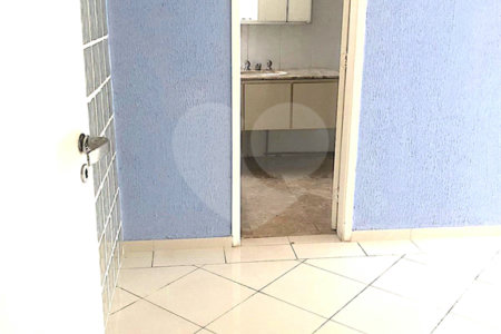 Sobrado à venda com 4 quartos, sendo 1 suíte, em Brooklin Velho, São Paulo, SP
