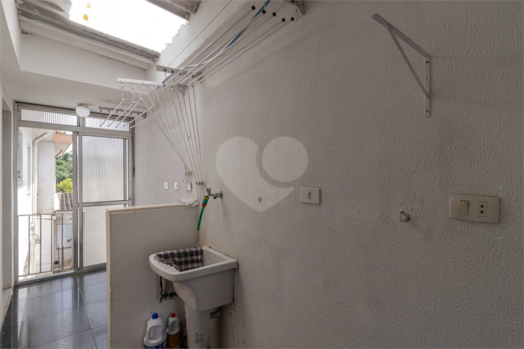 Casa Térrea à venda com 4 quartos, sendo 2 suítes, em Bosque da Saúde, São Paulo, SP