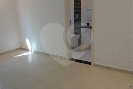 Casa para alugar com 4 quartos, sendo 2 suítes, no condomínio Mont Serrat, Salto - SP