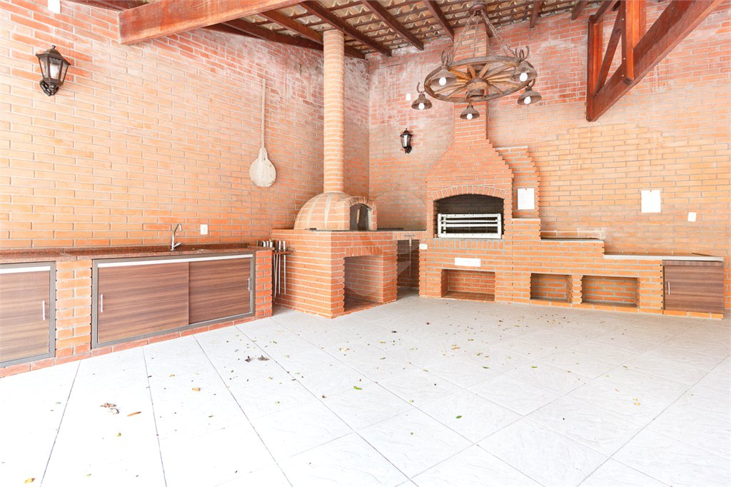 Apartamento à venda com 4 quartos, sendo 2 suítes,  em Jardim Parque Morumbi, São Paulo, SP