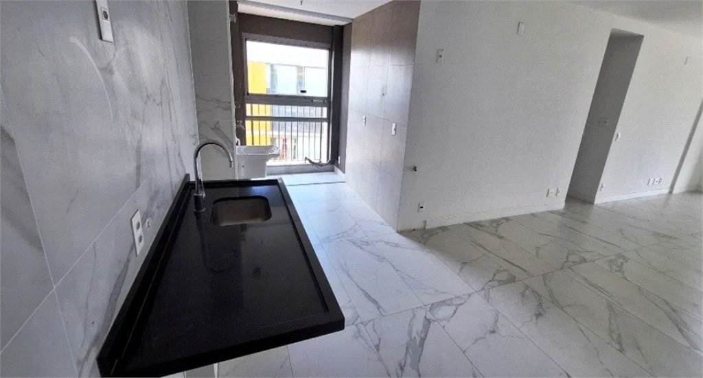Apartamento à venda com 3 suítes em Sumarezinho, São Paulo, SP
