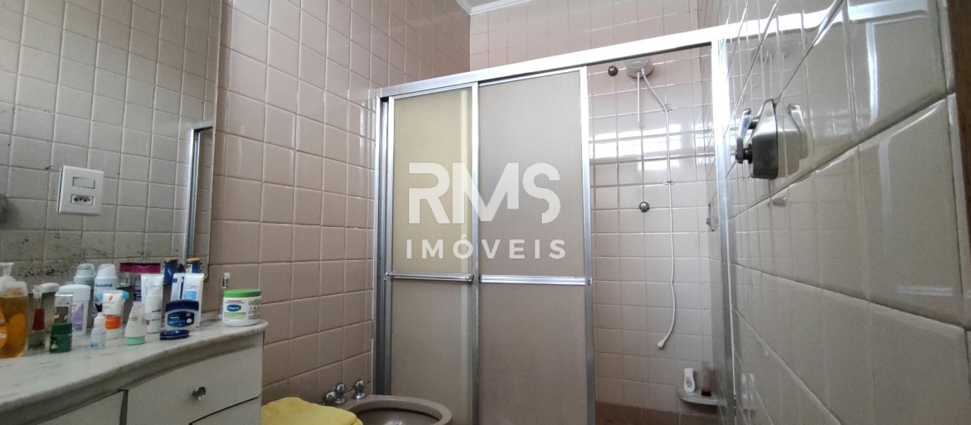 Casa à venda com 4 quartos, sendo 2 suítes,  no Centro, Itu, SP