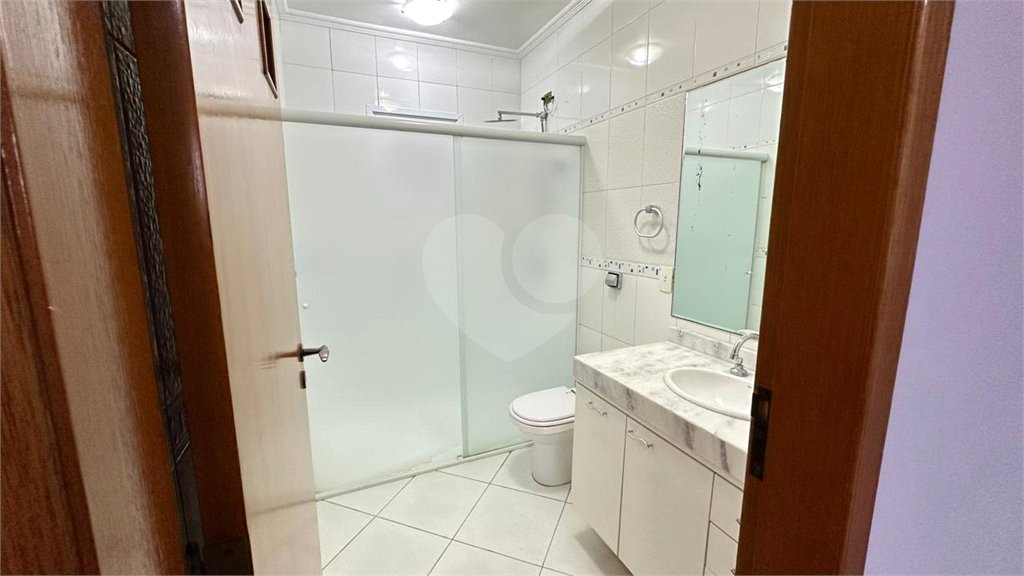 Casa à venda com 4 quartos, sendo 3 suítes, em Vila Galvão, Guarulhos, SP
