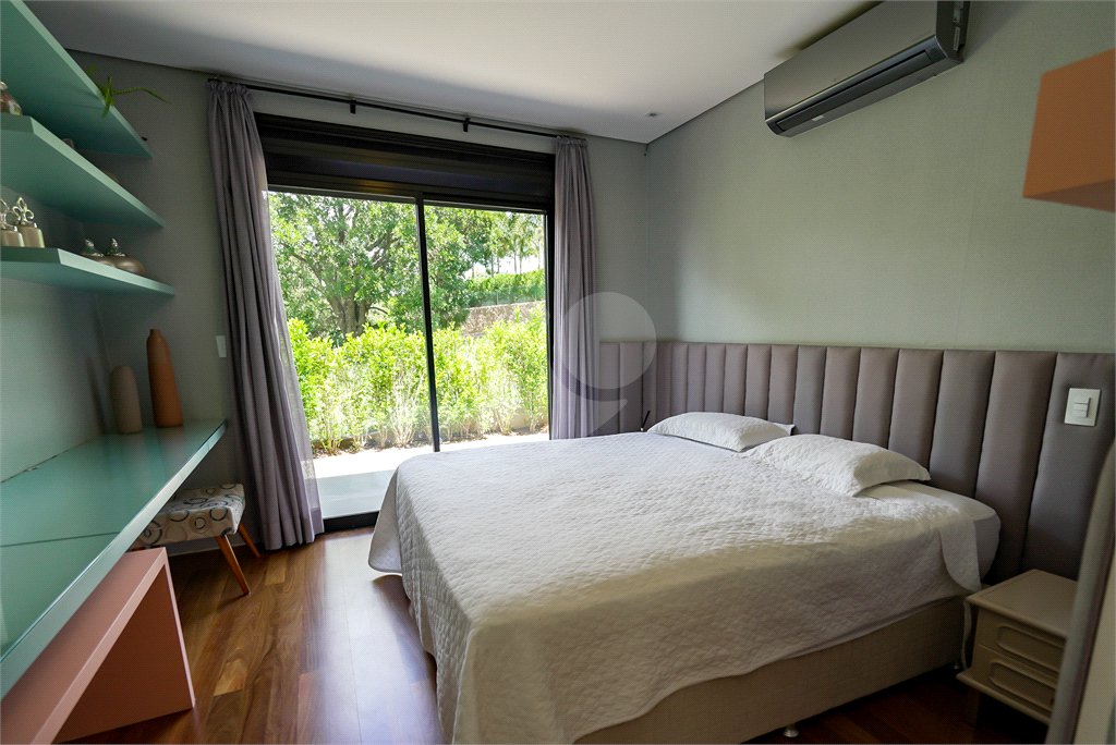 Casa à venda com 5 suítes no condomínio Plaza Athenee, Itu - SP
