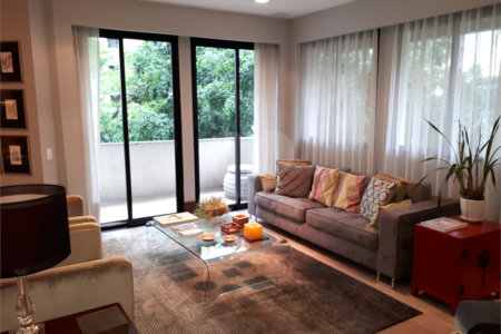 Apartamento à venda com 4 quartos, sendo 3 suítes, em Campo Belo, São Paulo, SP