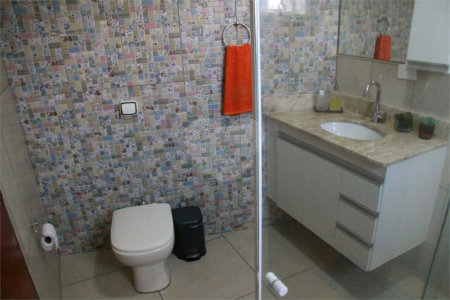 Sobrado à venda com 5 quartos, sendo 1 suíte,  em Jaguaré, São Paulo, SP