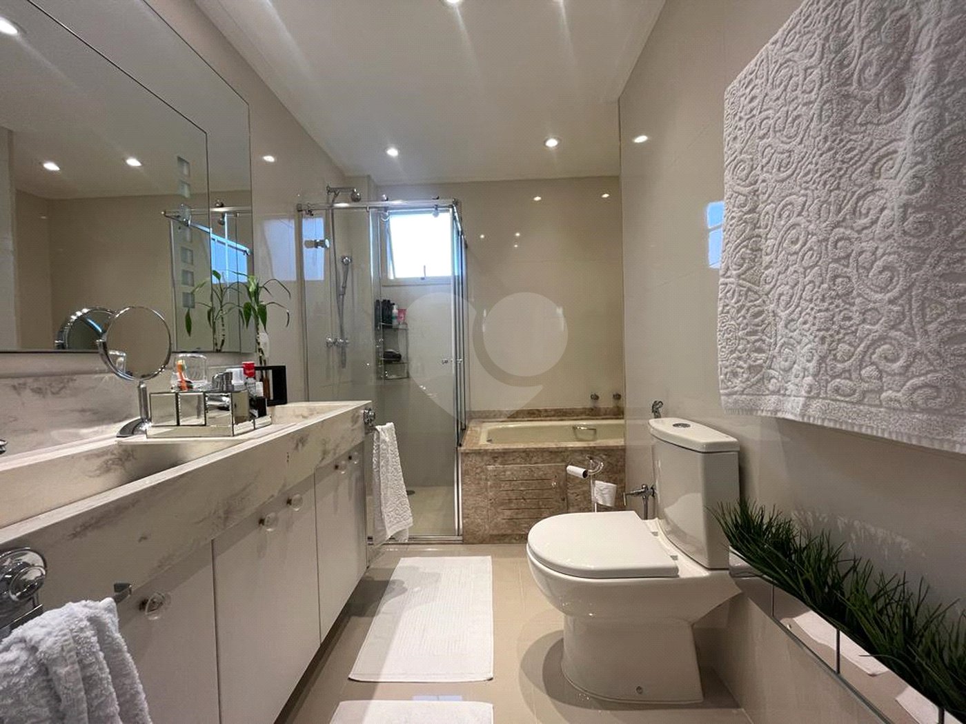 Apartamento à venda com 4 suítes em Santana, São Paulo, SP
