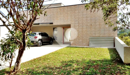 Casa à venda com 4 quartos, sendo 3 suítes,  no condomínio Residencial Ecologico da Cantareira, Mairiporã - SP