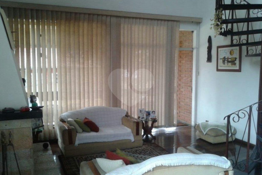 Sobrado à venda com 3 quartos, sendo 1 suíte, em Palmas do Tremembé, São Paulo, SP