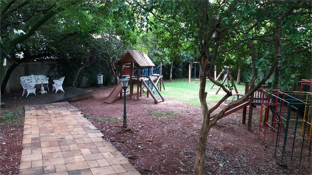 Apartamento à venda com 3 quartos em Vila Suzana, São Paulo, SP