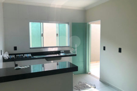 Casa à venda com 2 quartos, sendo 1 suíte, em Jardim Panorama, Salto, SP