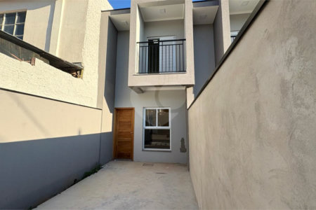 Casa de Vila à venda com 2 suítes em Jardim São Paulo, Sorocaba, SP