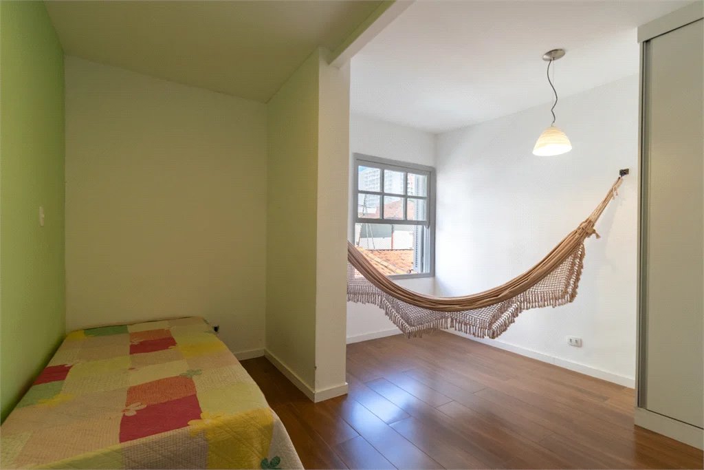 Sobrado à venda com 3 quartos, sendo 1 suíte,  em Cidade Monções, São Paulo, SP