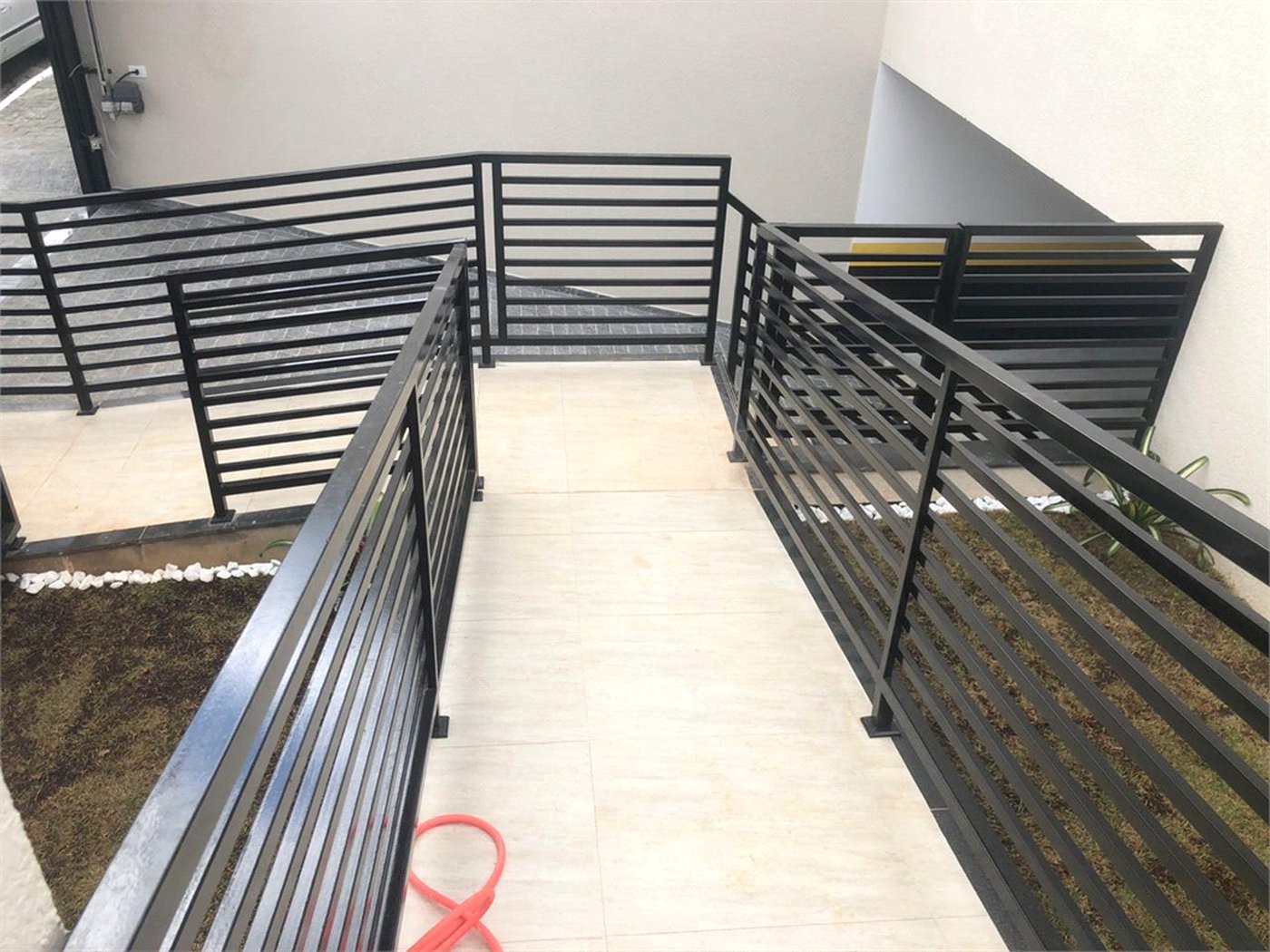 Casa à venda com 3 quartos, sendo 1 suíte, no condomínio Cond Batinga, São Paulo - SP