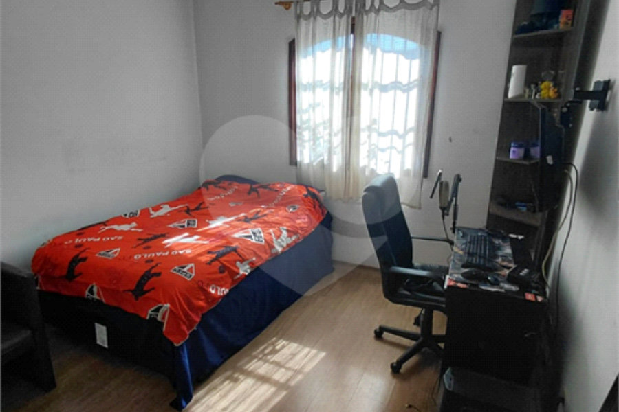 Sobrado à venda com 4 quartos, sendo 1 suíte, em Vila Nova Mazzei, São Paulo, SP