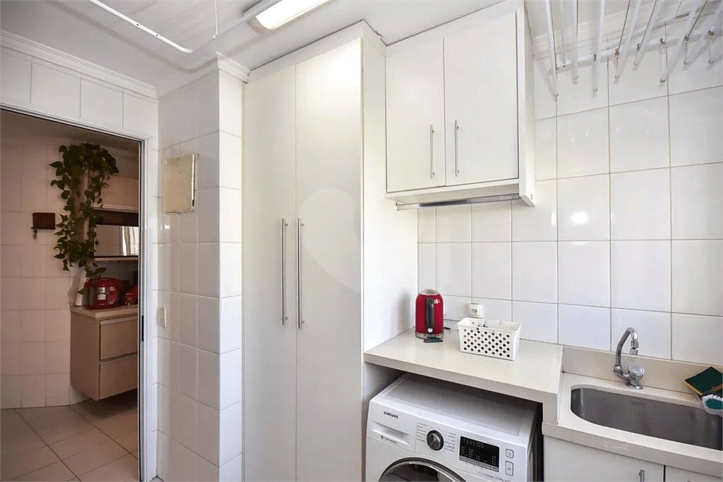 Apartamento à venda com 3 suítes em Lar São Paulo, São Paulo, SP