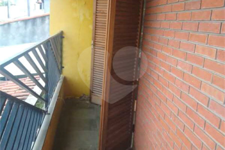 Sobrado à venda com 3 quartos, sendo 1 suíte, em Jardim Santa Luiza, Sorocaba, SP