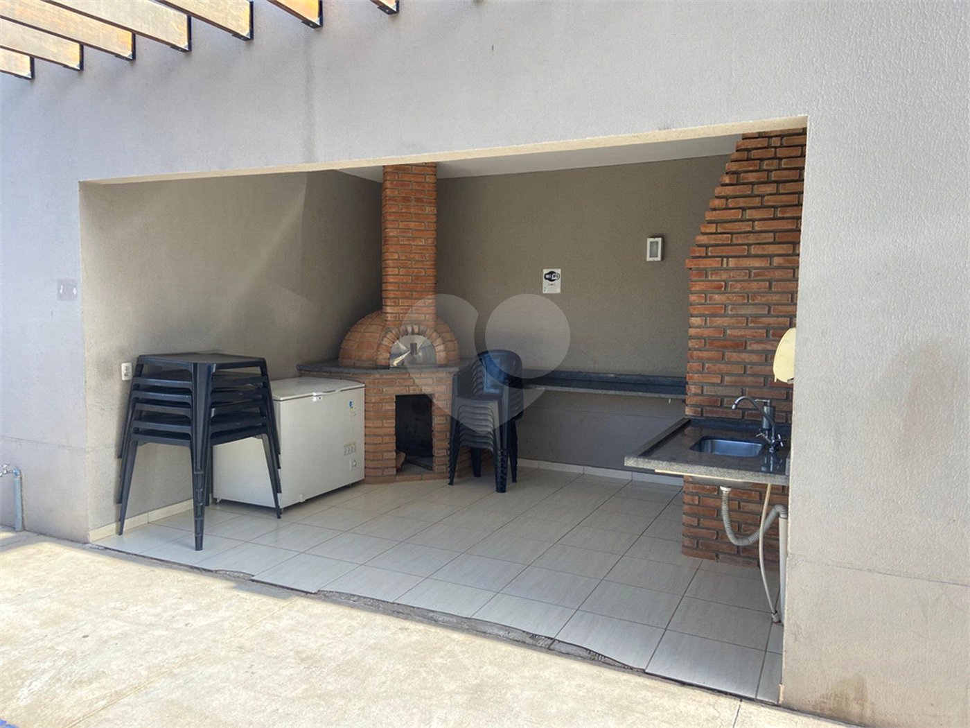 Apartamento à venda com 2 quartos, sendo 1 suíte, em Jardim Itamarati, Poá, SP
