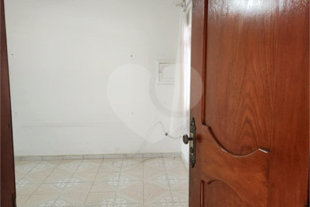 Sobrado à venda com 3 quartos em Vila Dalila, São Paulo, SP