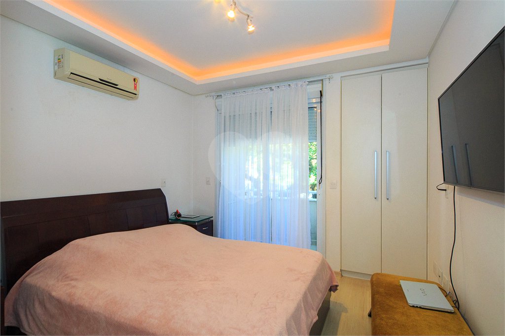 Casa à venda com 4 suítes no condomínio Vila Alba, São Paulo - SP