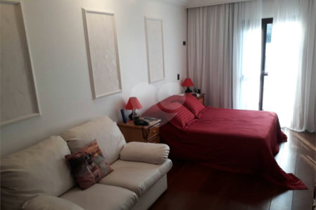 Casa à venda com 5 suítes em Jardim Franca, São Paulo, SP