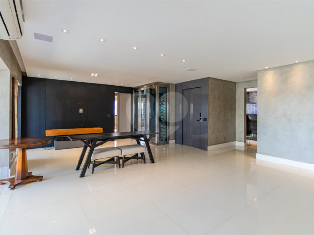 Apartamento à venda com 3 suítes em Granja Julieta, São Paulo, SP