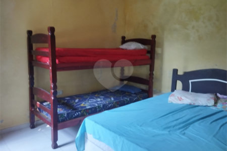 Chácara à venda com 6 quartos, sendo 1 suíte,  no Centro, Biritiba-mirim, SP
