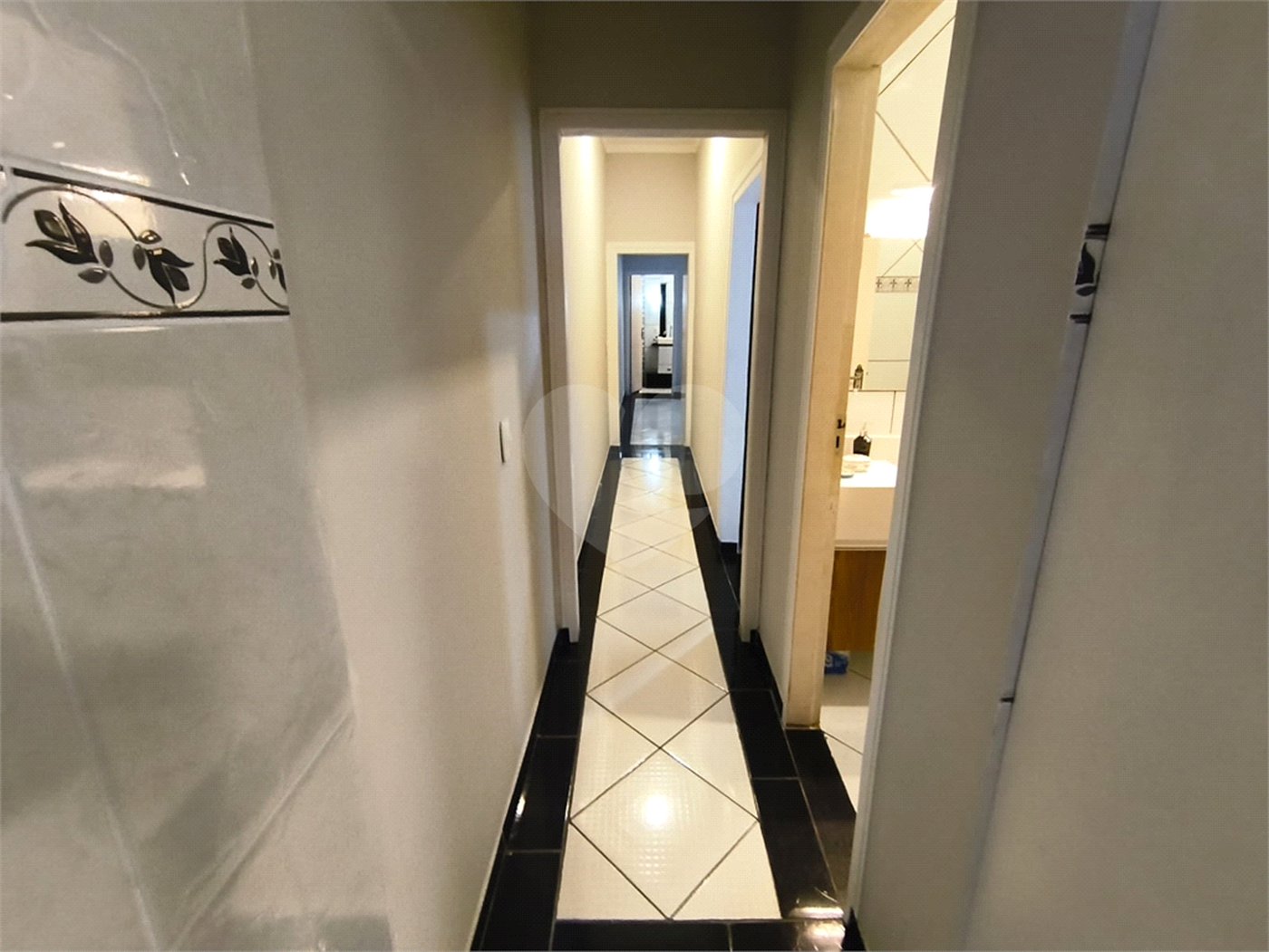 Casa à venda com 3 quartos, sendo 2 suítes,  em Vila Carolina, Itapetininga, SP