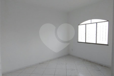 Casa à venda com 3 quartos, sendo 1 suíte, em Campo Grande, Rio de Janeiro, RJ