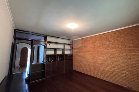 Sobrado à venda com 4 quartos, sendo 3 suítes, em Jardim América, Ribeirão Preto, SP