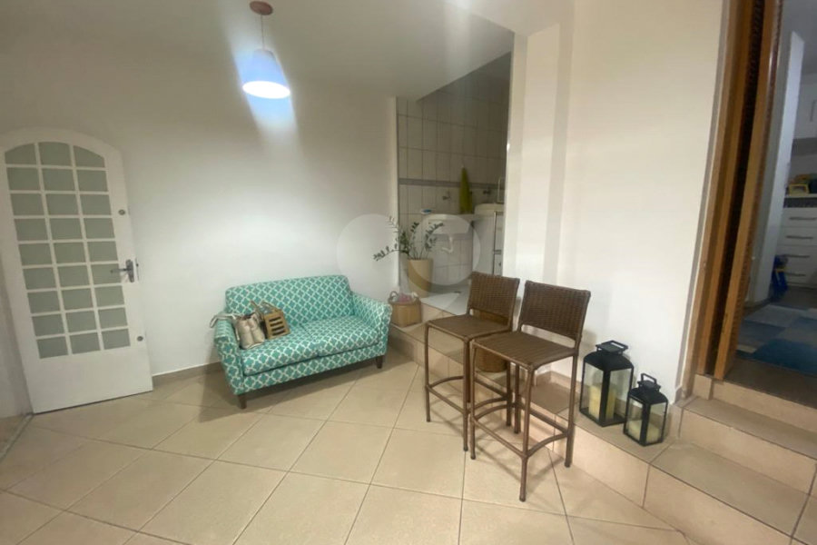 Casa à venda com 4 quartos, sendo 2 suítes, em Parada Inglesa, São Paulo, SP