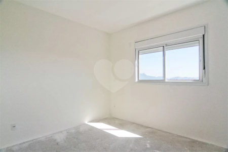Apartamento à venda com 2 quartos, sendo 1 suíte, em Parque São Domingos, São Paulo, SP