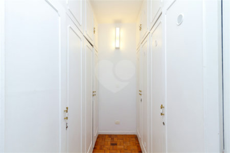 Apartamento à venda com 3 quartos, sendo 1 suíte, em Santa Cecília, São Paulo, SP