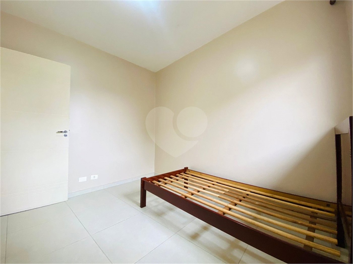 Sobrado à venda com 4 quartos, sendo 3 suítes, em Vila Ester (zona Norte), São Paulo, SP