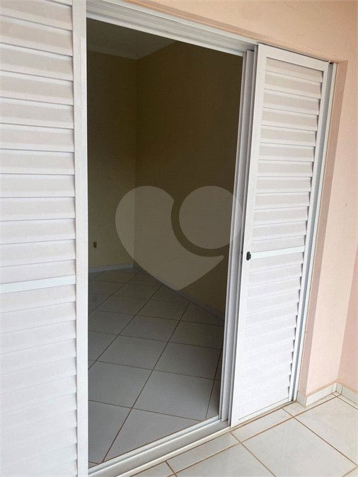 Casa para alugar com 3 quartos, sendo 1 suíte, no condomínio Reserva da Mata, Vinhedo - SP
