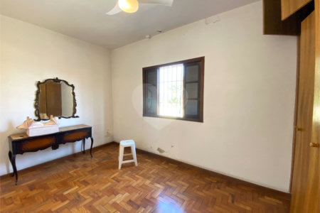 Casa à venda com 3 quartos, sendo 1 suíte, em Planalto Paulista, São Paulo, SP