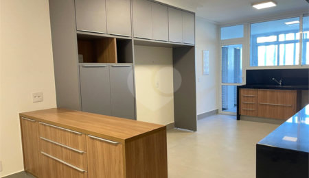 Apartamento à venda com 4 suítes em Alto da Boa Vista, São Paulo, SP