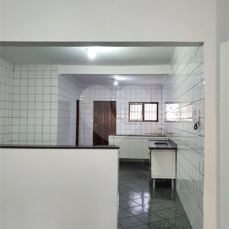 Casa à venda com 4 quartos em Parque Vitória, São Paulo, SP
