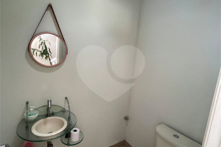 Casa à venda com 5 quartos, sendo 1 suíte, no condomínio Residencial Green Ville, Rio de Janeiro - RJ