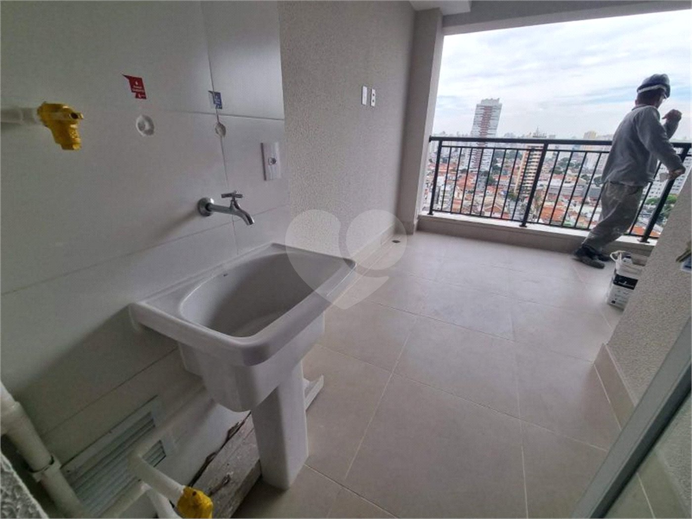 Apartamento à venda com 2 quartos, sendo 1 suíte, em Parque São Jorge, São Paulo, SP