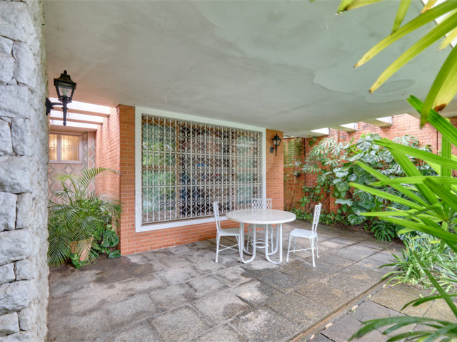 Casa Térrea à venda com 3 quartos, sendo 1 suíte,  em Chácara Monte Alegre, São Paulo, SP