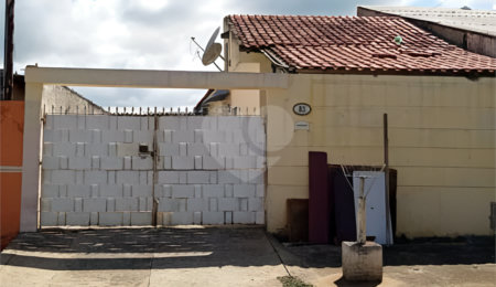 Casa à venda com 3 quartos em Jardim Nova Era, Itapetininga, SP